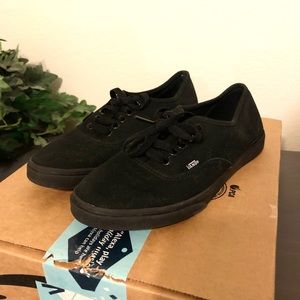Vans black Lo Pro
